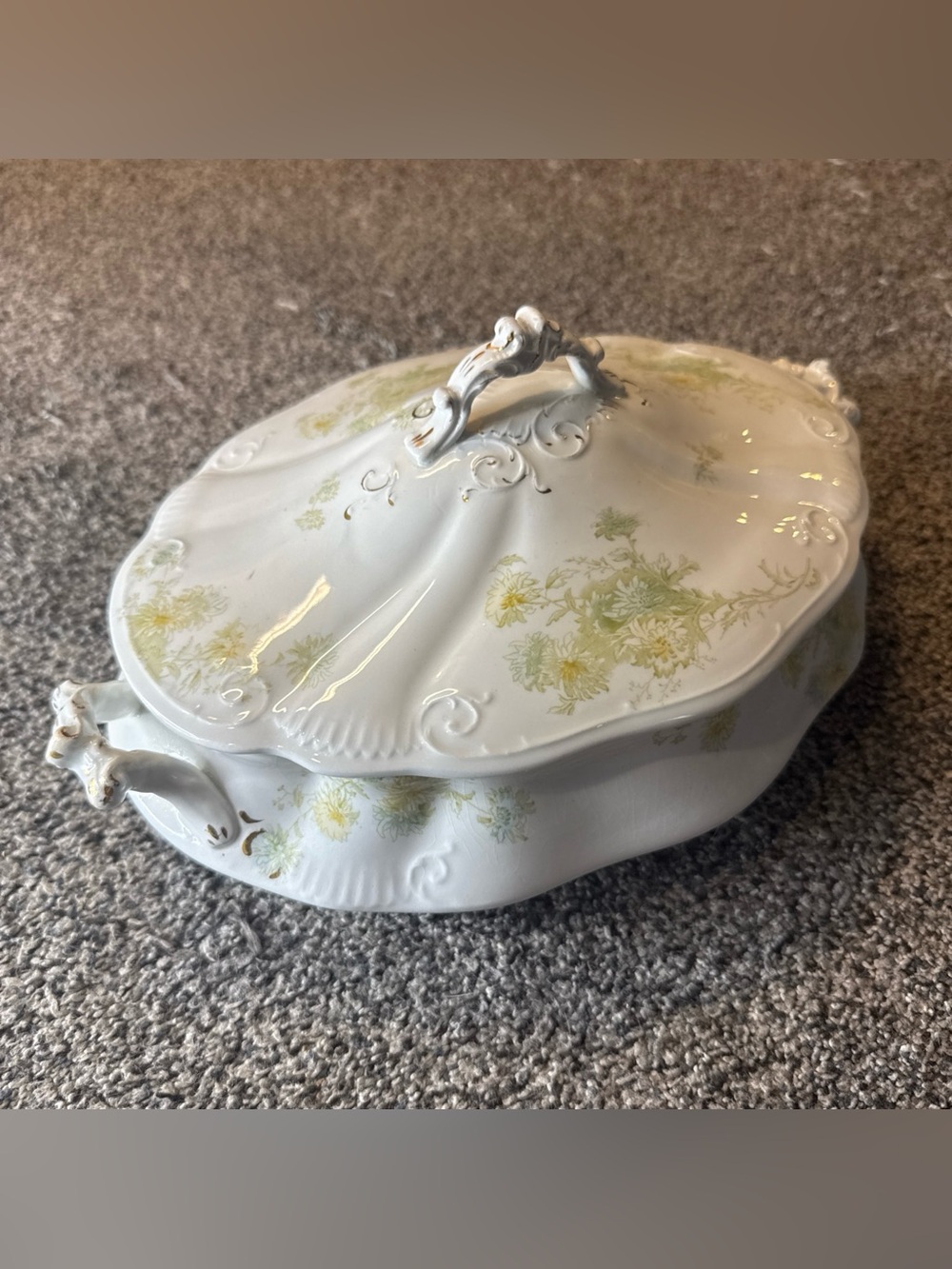 Vintage W.H. Grindley England Semi Porcelain Serving Bowl w Lid 11”x6.75” Fleur